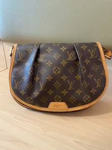 Found 223 results for lv, Bags & Wallets in Malaysia - Buy & Sell Bags &  Wallets 