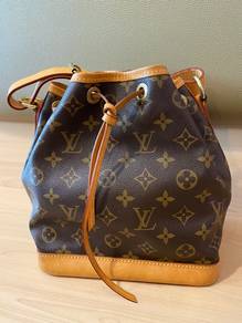 Found 223 results for lv, Bags & Wallets in Malaysia - Buy & Sell Bags &  Wallets 