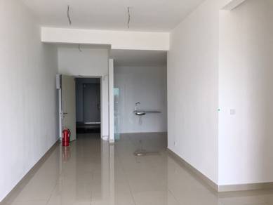 Skyvilla D'Island Puchong South Basic Unit Lake View
