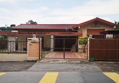 Bungalow Near Batu 4 Beach Pantai Saujana Batu 4 Port Dickson