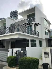Gated & guarded, newly renovated & furnished at good location!
