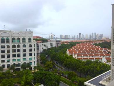 Low floor, fully furnished with Straits Quay & Gurney Drive view
