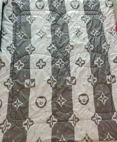 *5 in 1 bedsheet set*