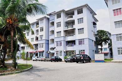 Kiambang Apartment