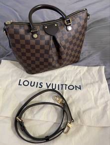 Found 3 results for lv wallet louis vuitton wallet, Bags & Wallets in  Malaysia - Buy & Sell Bags & Wallets 