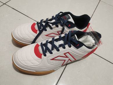 Futsal hot sale shoes 218