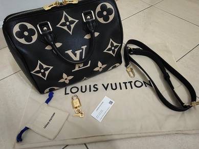 Found 225 results for lv, Bags & Wallets in Malaysia - Buy & Sell Bags &  Wallets 