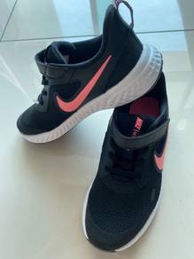 Kasut nike outlet original malaysia