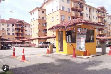 2 Units Renovated 2nd Floor Pangsapuri Casa Ria Bandar Country Homes