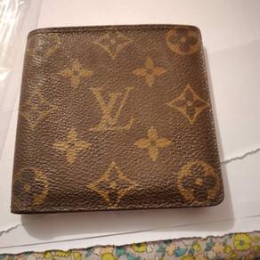 Found 225 results for lv, Bags & Wallets in Malaysia - Buy & Sell Bags &  Wallets 