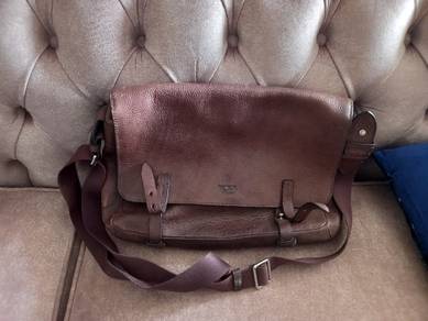 Sale: Bags & Wallets