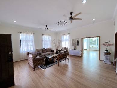 Corner Gated Guarded 1S Bungalow Quality Renovation Melaka Perdana Res