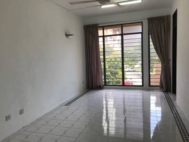 Medan Lumba Kuda Low Floor Renovated 1fix car park (Low density)