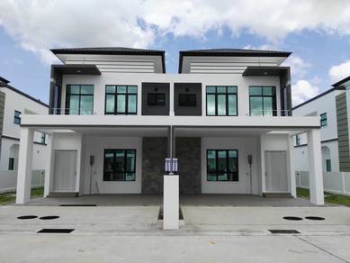 【FREEHOLD SEMI-D With Furniture】Full Loan Up to 45K Cash Return !!!!