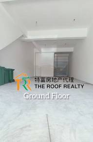 3 Storey Intermediate Shoplot at Senadin Uptown
