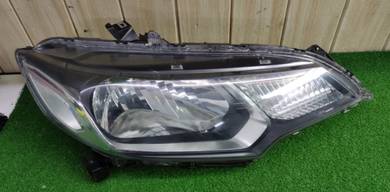 Honda Jazz GK5 / T5A Headlamp Headlight