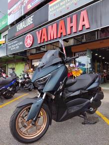 Yamaha XMAX250 