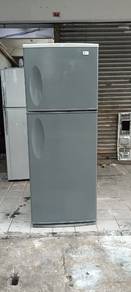 jenama LG 340L 2pintu peti ais Sejuk cun condition