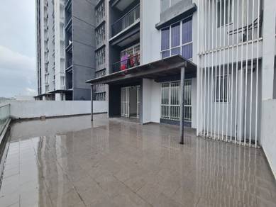 Simfoni 1 condo terrace with Private Garden at Bandar Teknologi Kajang