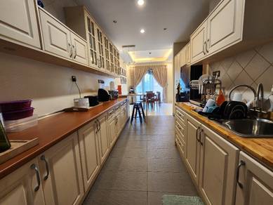 Armanee Condo Damansara Damai Fully Renovated!! Well Kept Condition!
