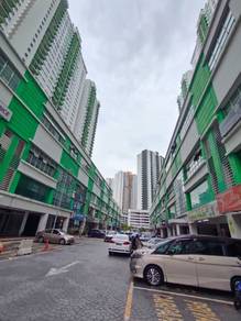 3 storey shop @ oug parklane