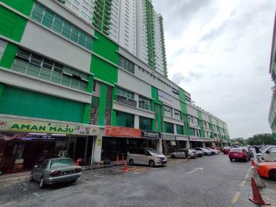 3 storey shop @ oug parklane