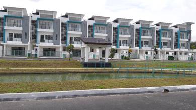 [Below ✅bank value -10%] 3sty house, clover home semenyih (24x70)