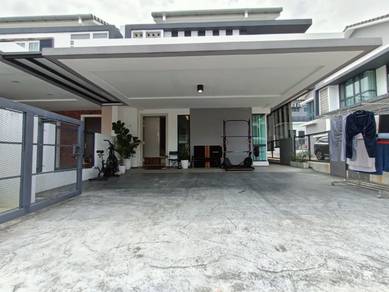 Partly Furnished & RENO, End Lot Ferrea Denai Alam, Elmina Shah Alam