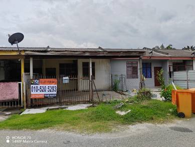 Rumah Teres Setingkat Taman Desa Indah, Pekan Sepang