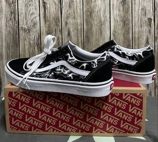 Vans old clearance skool black malaysia