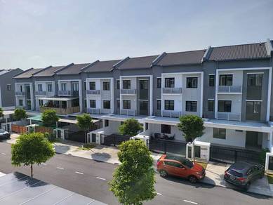 3 Storey Terrace House Lakefield Residences Tropicana Heights Kajang 2