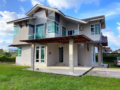 Rumah Banglo 2 Tingkat Moden Tanah Luas Guchil Bayam Kota Bharu