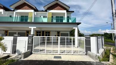 New Luxury 1.5 Storey At Klebang