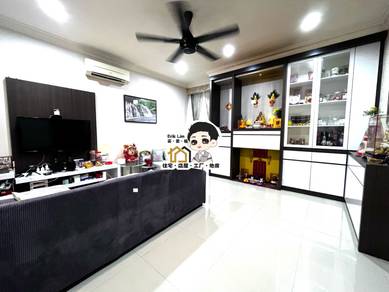 FACING OPEN  FULLY RENOVATED 2-Storey Terrace House Bandar Puteri Jaya