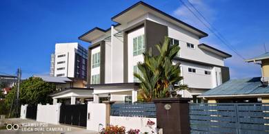 2.5-storey Semi-detached house at Seng Goon for Sales