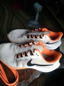 Kasut on sale jogging nike