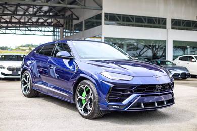 Lamborghini URUS4.0*4SEATER REARENTERTAINMENT