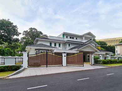 EXCLUSIVE 2.5 Storey Bungalow Seksyen 10 Shah Alam
