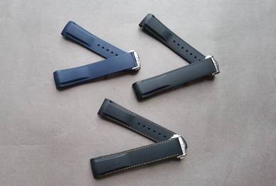 OMEGA 22mm Planet Ocean Rubber Watch Strap