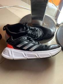 Kasut running sale adidas