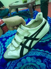 Kasut discount asics tiger