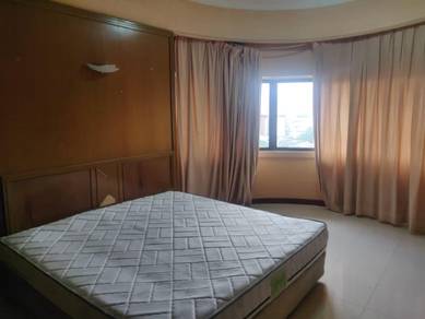 Complete furnish unit at Villa Puteri condo, KUALA LUMPUR