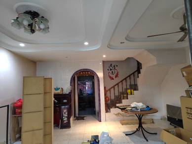 Full loan renovated double storey 18x55 taman klang utama