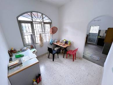 Freehold End Lot Gardenview 1S Terrace Taman Seri Mangga Melaka Pokok