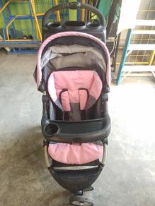 Stroller scr shop 6 second hand