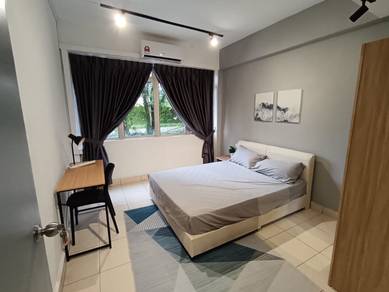 JB Town ROOM RENT - Free Shuttle Bus to CIQ - RENT