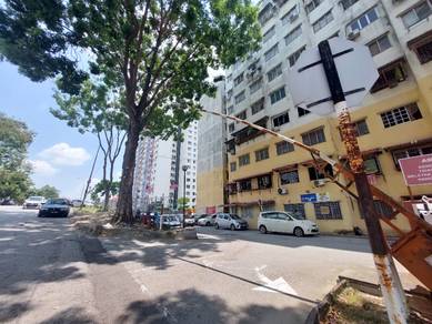 Apt RUSELIA [Near MRT] Tmn Equine Seri Kembangan Selangor