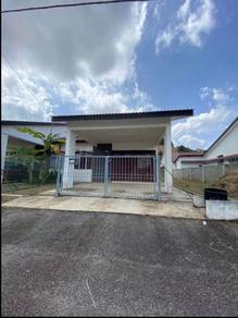 Seri Fajar jalan gambang batu 11 semi d for rent near ump