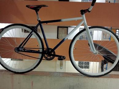 Basikal fixie 2024