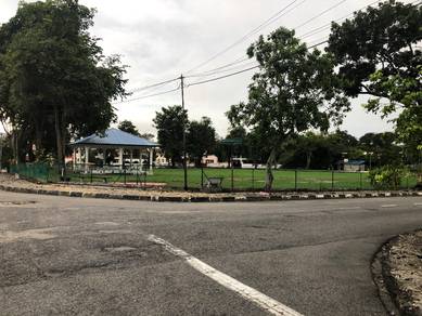 Bungalow-House-for-sale-Sungai-Ara-Penang-3